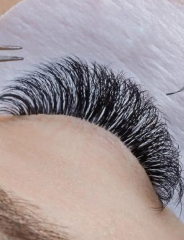 1:1- oder 3:1-Auffülltechnik – für lange, dichte Wimpern